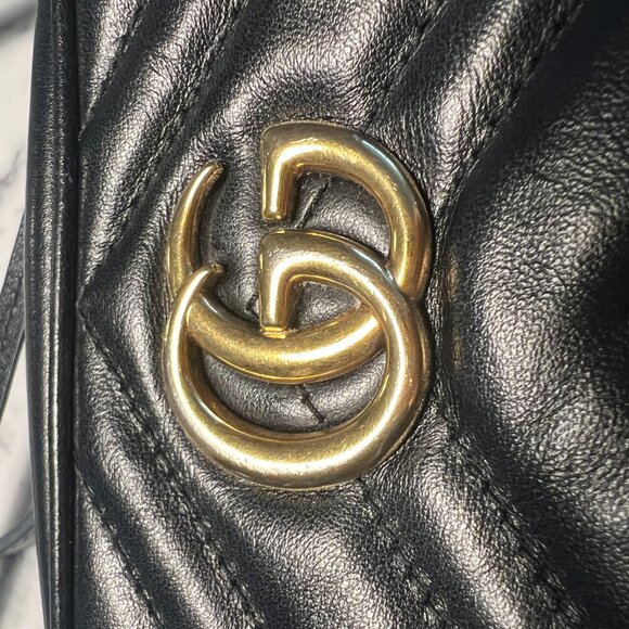 Authentic Gucci Marmont Small Shoulder Bag - Picture 5 of 16